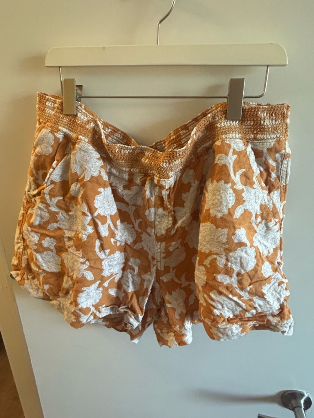 Briggs Orange Floral Shorts - Size XXL